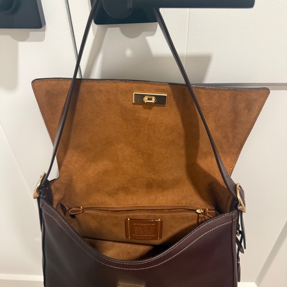 Coach Etta Shoulder Bag - Picture 3 of 4